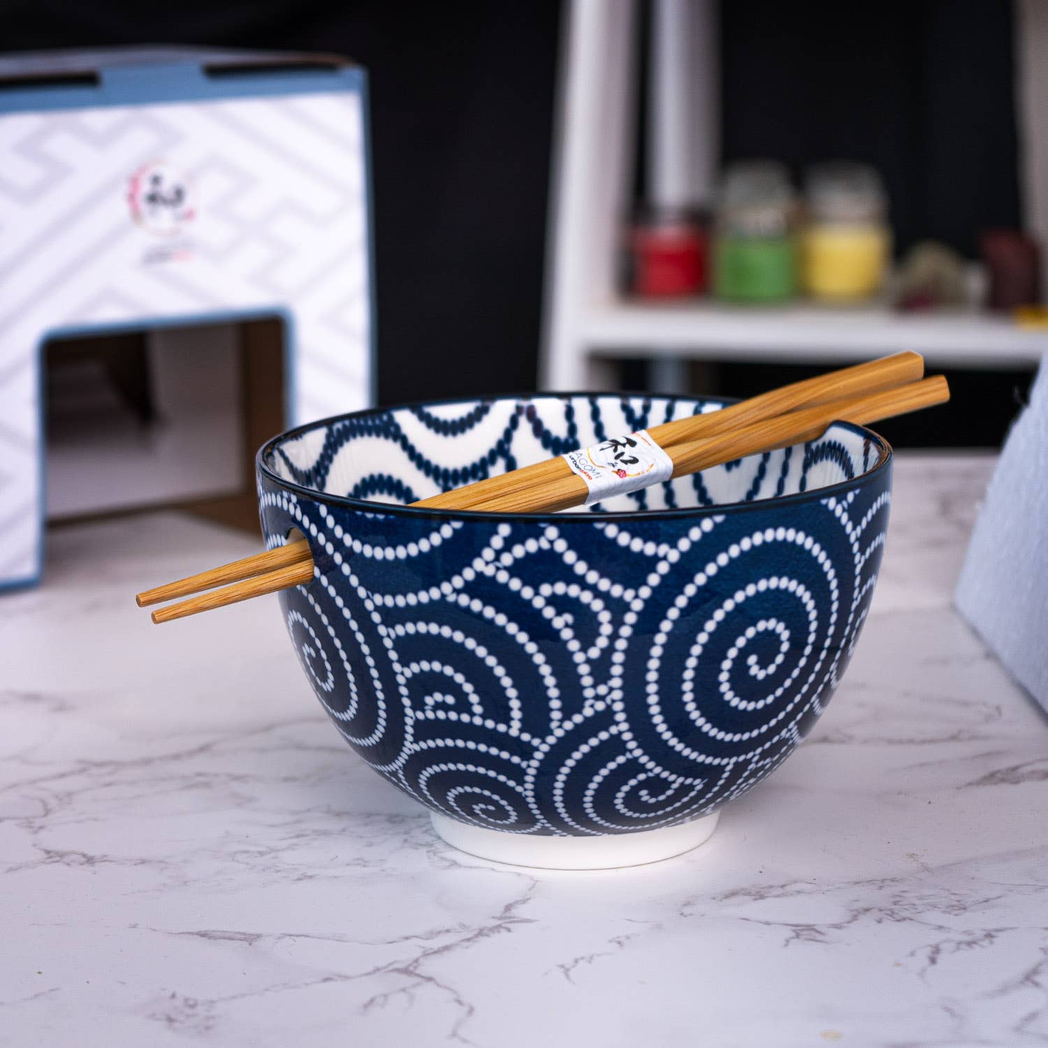 20oz Porcelain Bowl &amp; Chopsticks Set – Brush Swirl Design - MaisonBeach