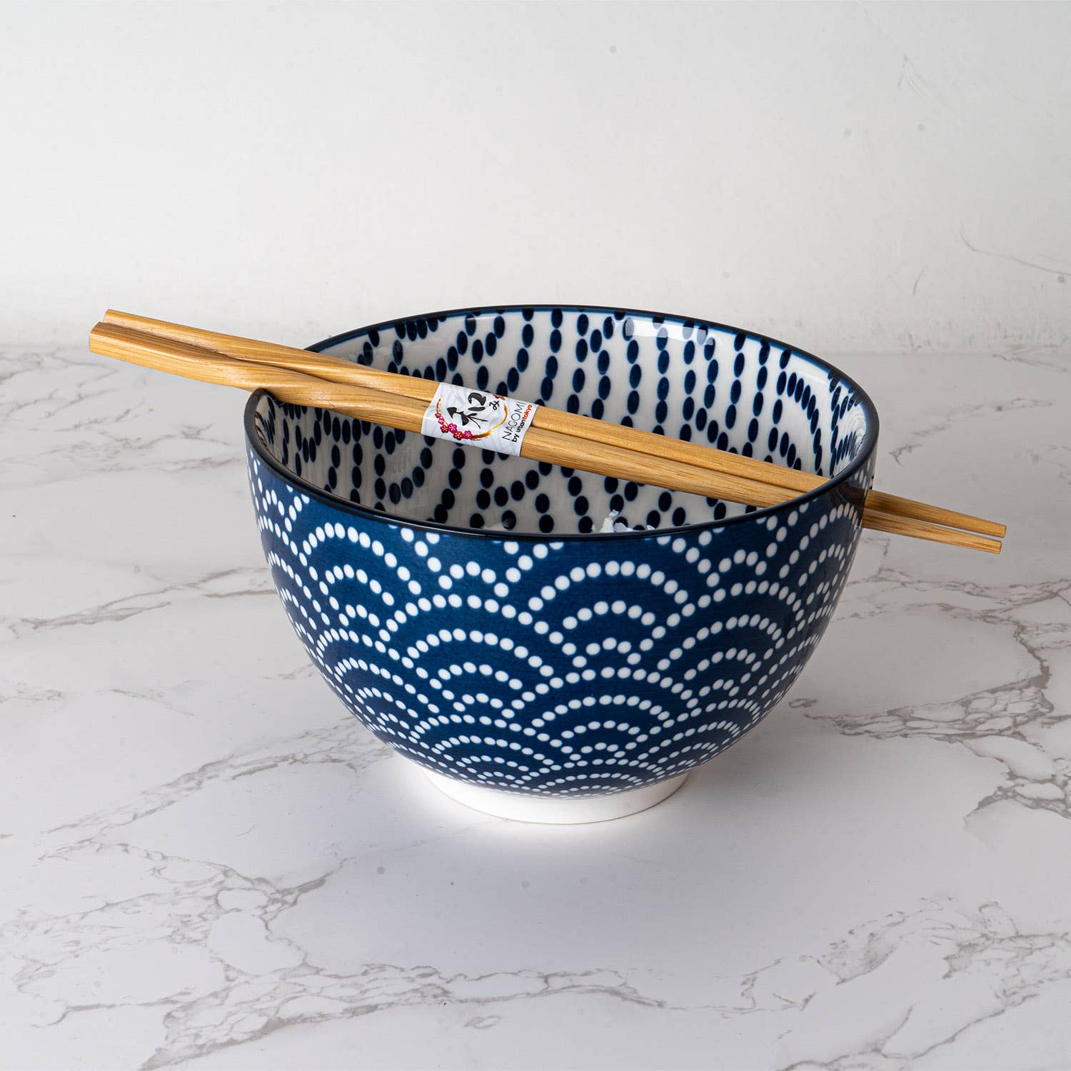 20oz Porcelain Bowl & Chopsticks Set – Seigaiha Waves Design - MaisonBeach