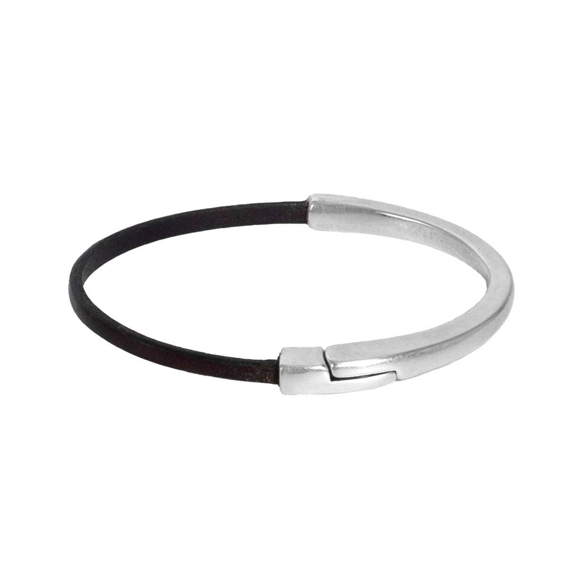 Butler Hill - Lubec Cuff Bracelet: Black / Medium - MaisonBeach